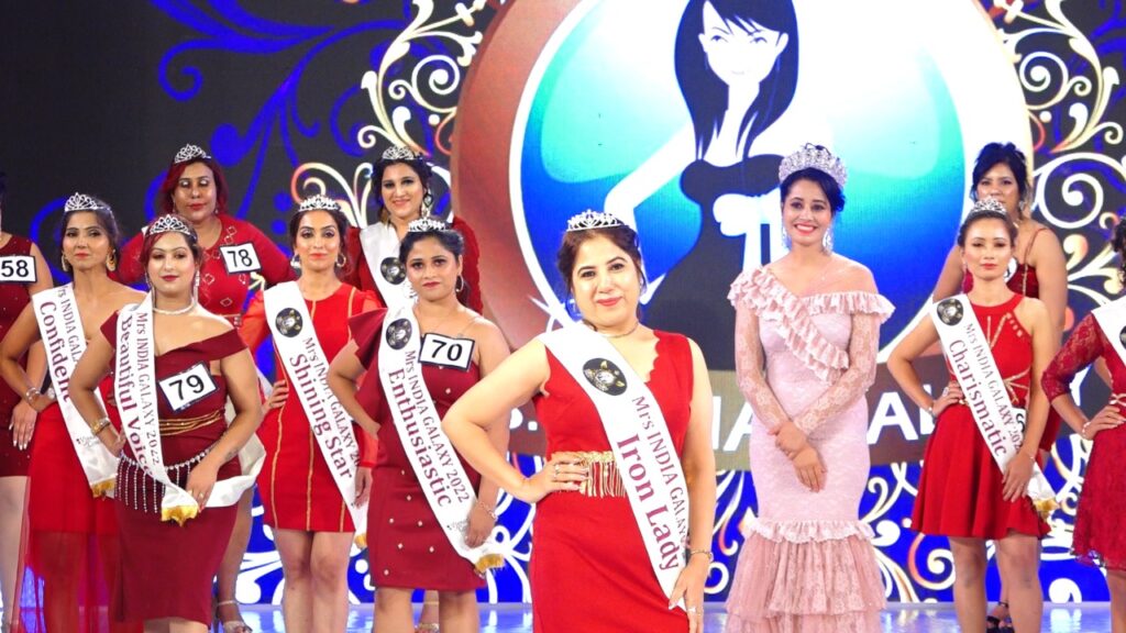 Kavita Mehta from Gurugram bagged the sub title Mrs.Iron Lady at Mrs.INDIA Galaxy 2022